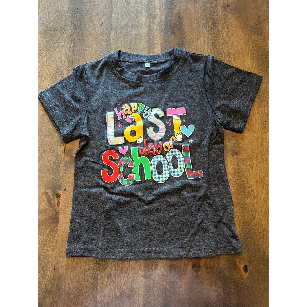 Kids Happy Last Day of School Graphic T-Shirt Charcoal Gray Short Sleeve Sz 120